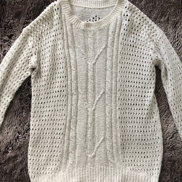 Long White Knitted Sweater - Picture 2 of 4